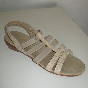Munro American Womens Tan Leather Slingback Sandal w/Rubber Soles - Size 8.5N
